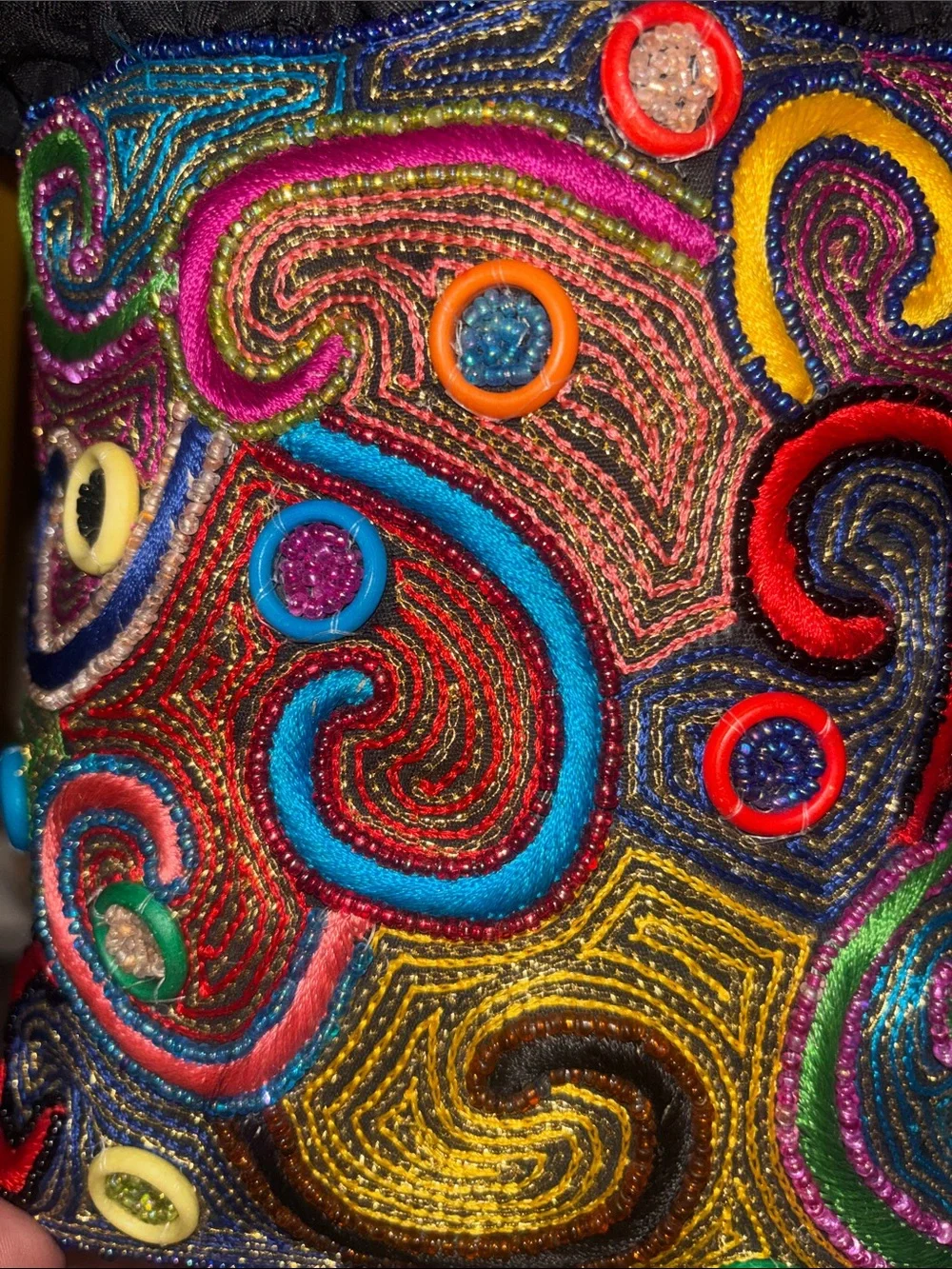 N/A eye catching